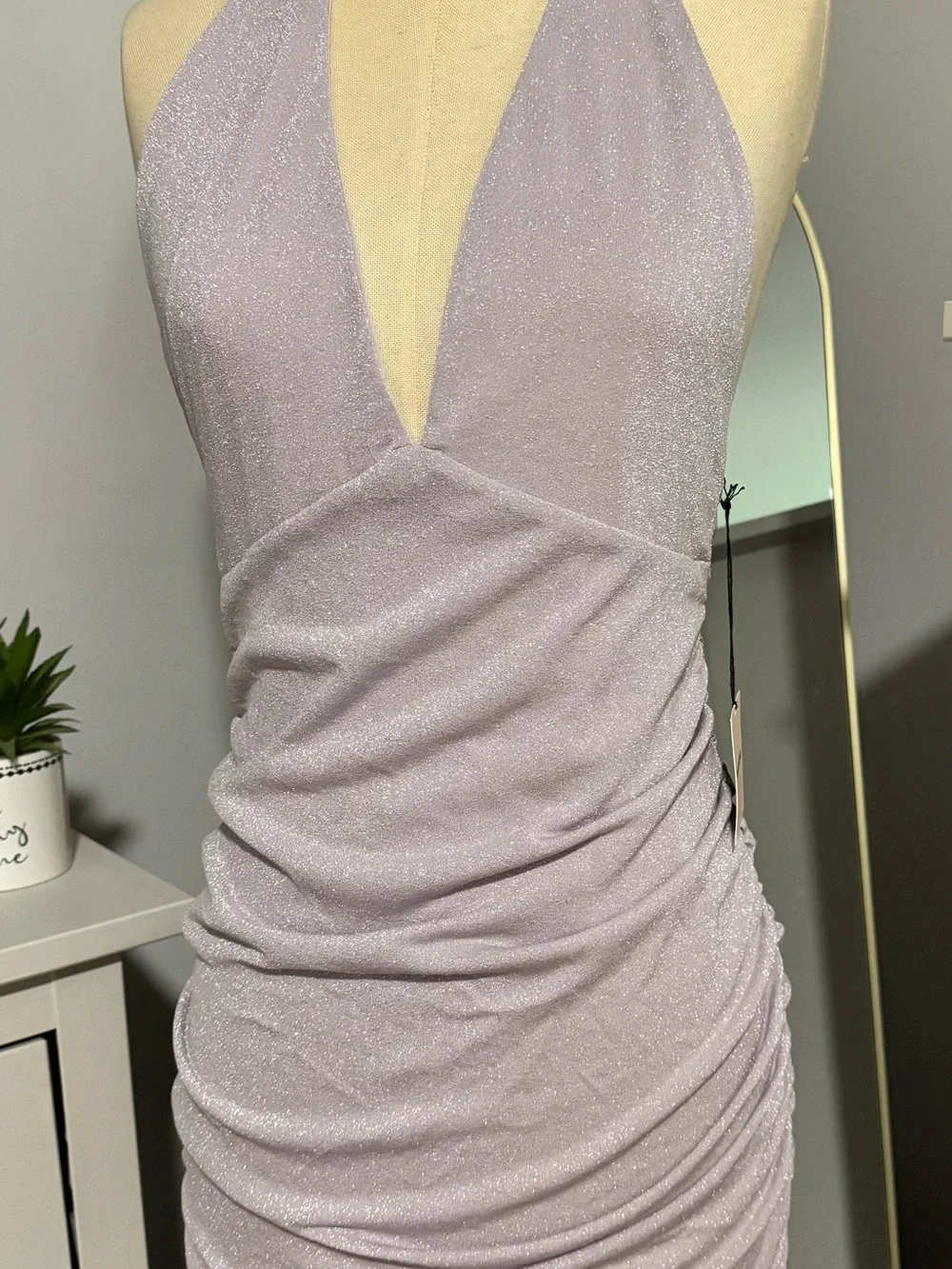 Revolve Superdown Julana Deep V Dress Mauve Metallic Size M NWT‎